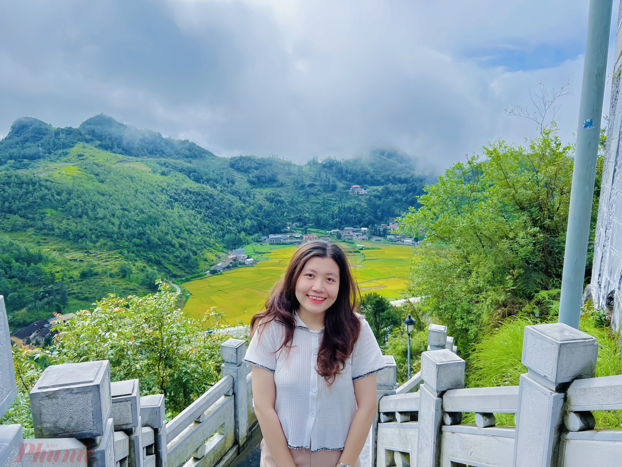 Trải nghiệm Mùa thu Hà Giang: Tuyệt sắc Lũng Cú - Đồng Văn 7 Cảnh sắc Hà Giang từ cột cờ Lũng Cú.